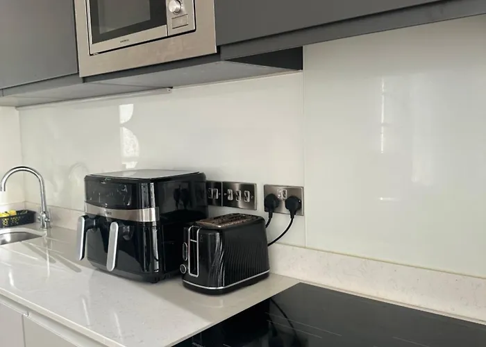 Modern-spacious Privatunterkunft *